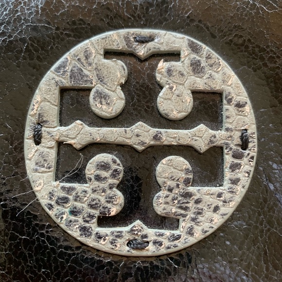 Tory Burch Wallet - Picture 9 of 9